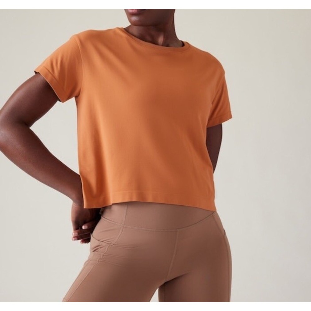 Athleta Ether Seamless Tee Orange Short Sleeve Crewneck Cropped Womens Small